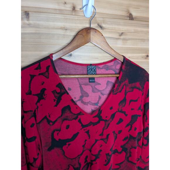 Clara Sun Woo Top Womens Medium Red Black Floral Tunic Art to Wear - Picture 2 of 9